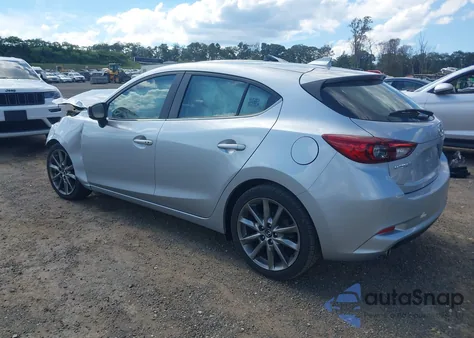 2018 Mazda Mazda3 Touring z USA, uszkodzony, nr VIN 3MZBN1L32JM174444